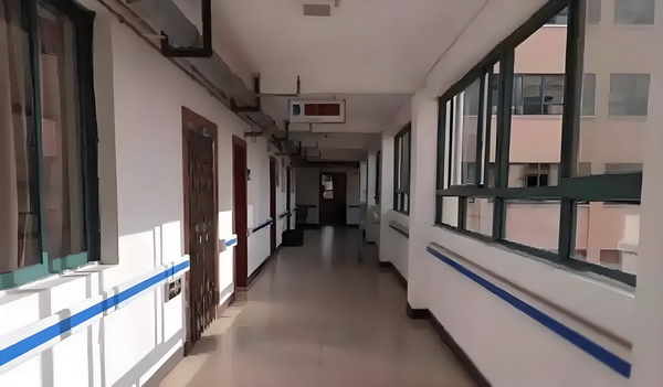 王欣瑜拒绝和裁判握手引发淡人人设塌房热议，网友破案：被逼急了